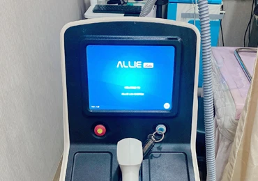 Equipo de láser de diodo ALLIE LITE que Clínica de Mujeres S utiliza para la depilación láser.